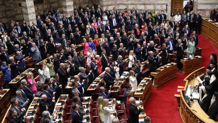 The 300 MPs elected in the May 21 general elections sworn in on Sunday