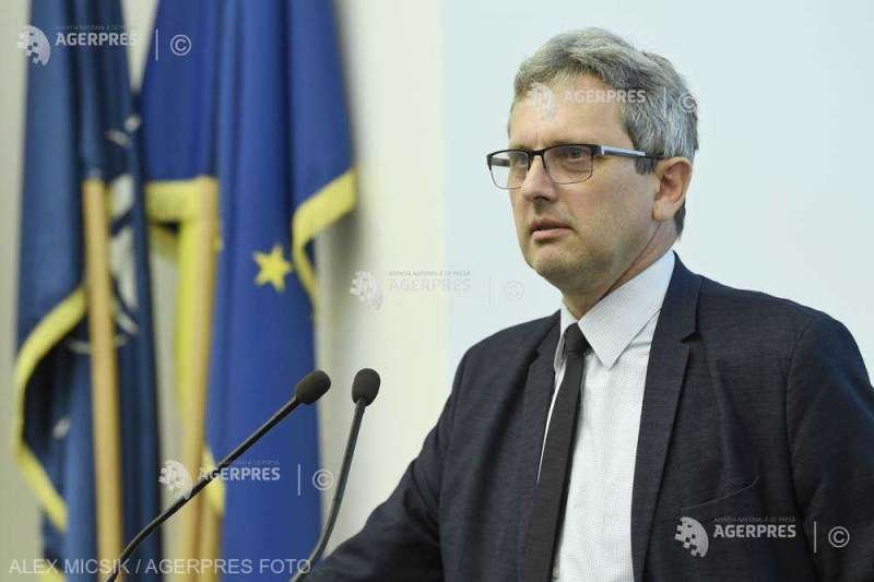 Budget is extremely tight, we all have to pay taxes to state (central bank's Lazea)