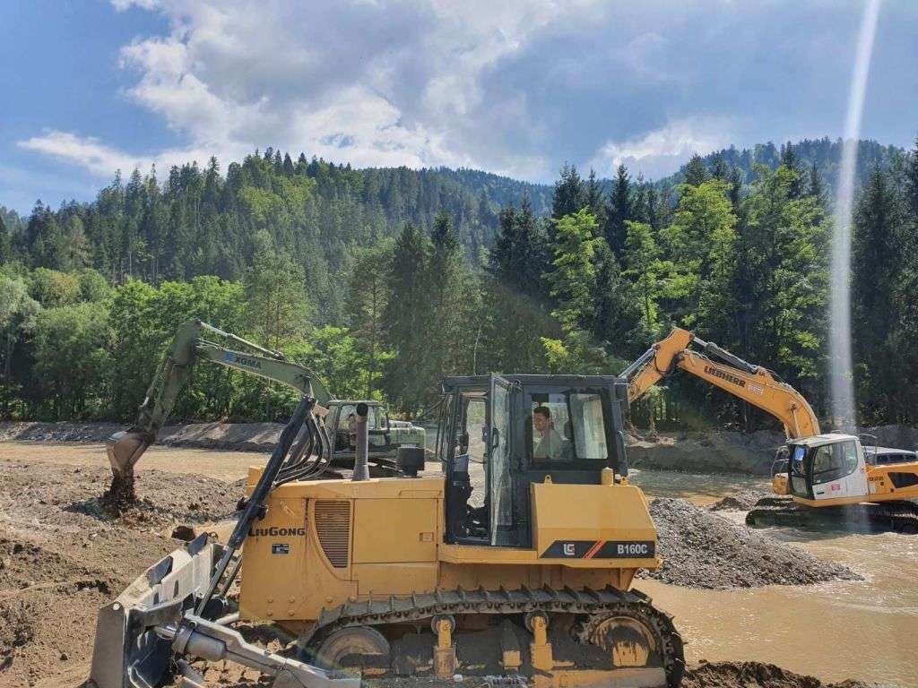 Temporary unit of BiH AF continues assisting in mitigating the consequences of floods in Slovenia