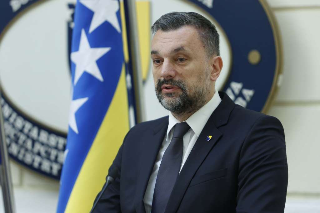 Konaković writes to Grlić-Radman regarding enormous queues forming at border crossings