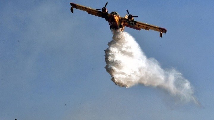 Two fire fronts continue to rage north of Soufli