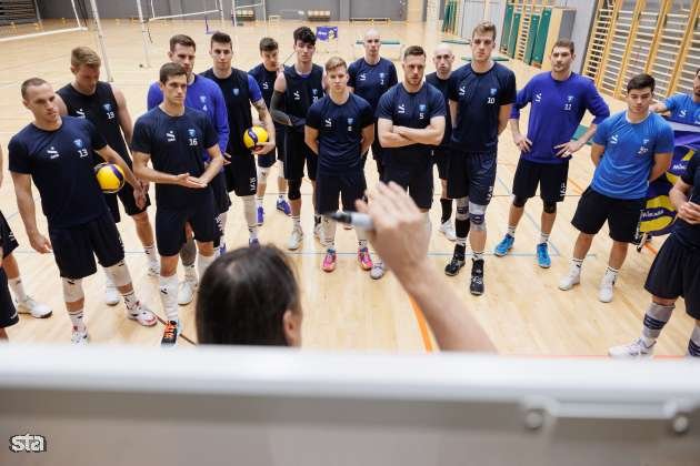 Slovenian volleyballers make it to European championship semis
