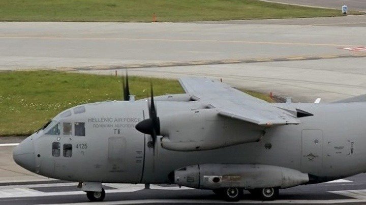 Greece sends humanitarian aid to the Gaza Strip with C-130 aicraft