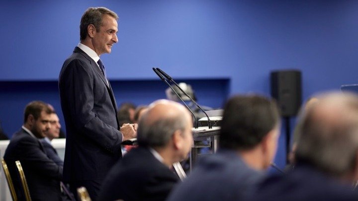 PM Mitsotakis to New Democracy party officials: Focus on Europarliamentary elections