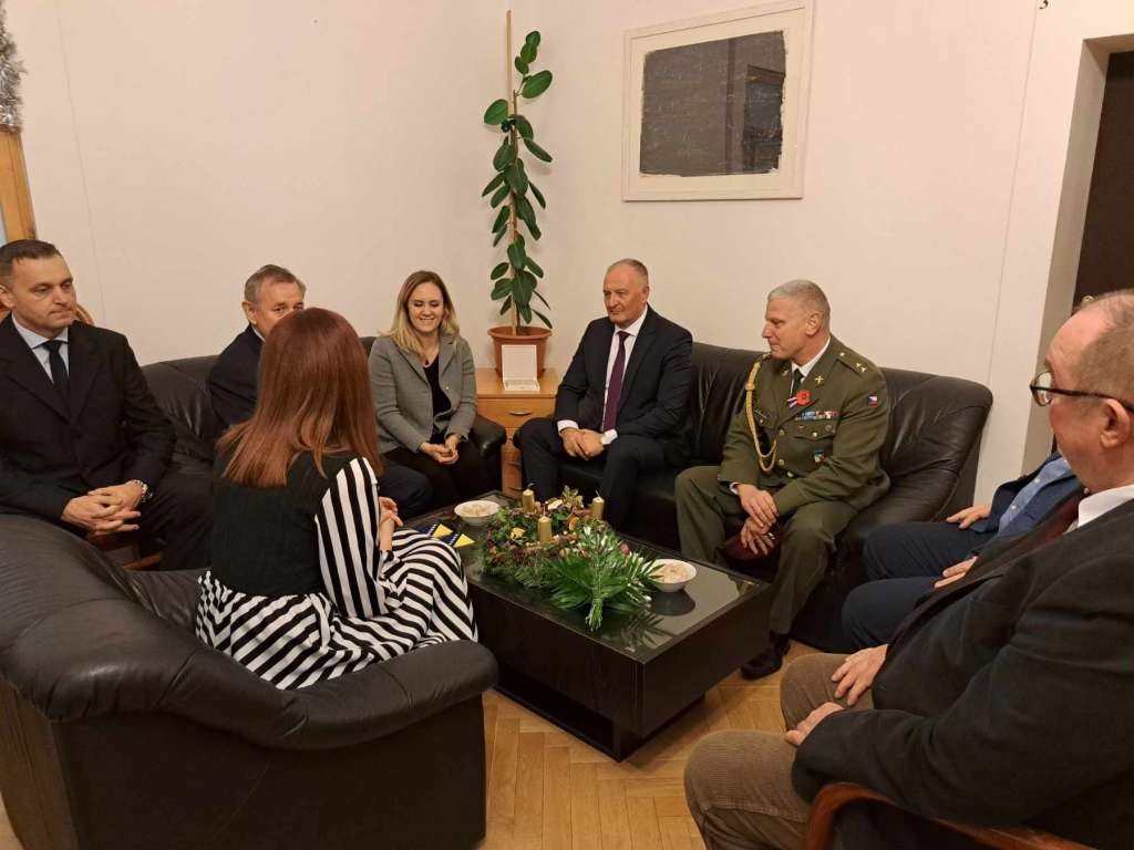 Defense MInister Helez taking part in the CEDC ministerial meeting in Prague