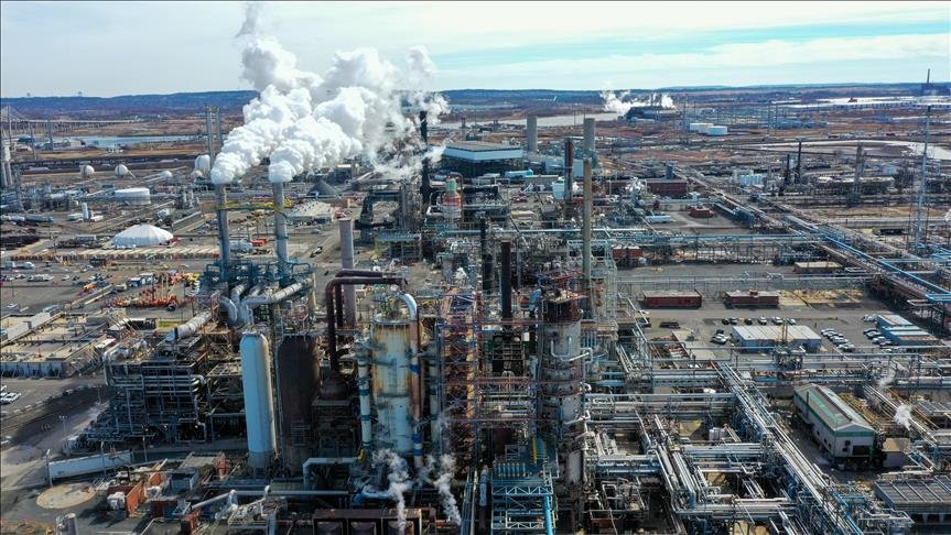 China records annual increases in fossil fuel production and imports
