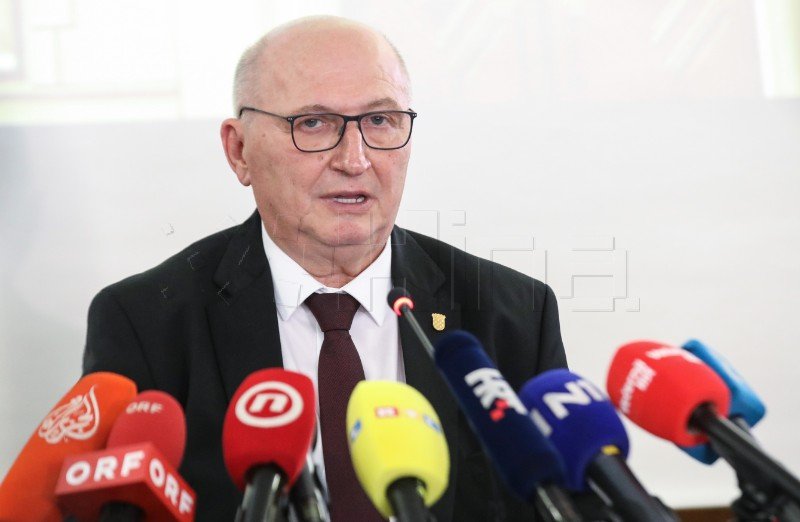 Central European Evening Report: "Judicial and Agricultural Developments Shape Political Landscape in Central European Nations"