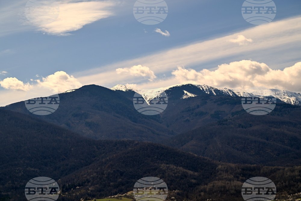 Poor Mountain Hiking Conditions on Tuesday