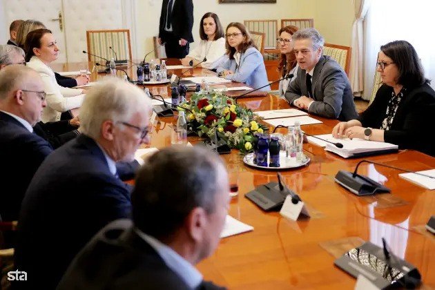 Central European Evening Report: "Recent Developments in Governance and Energy Infrastructure"