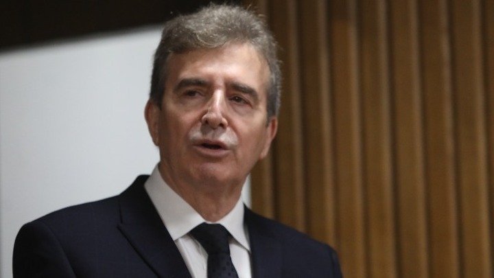 Chrysochoidis to hold teleconference with 2,500 police officers on domestic violence
