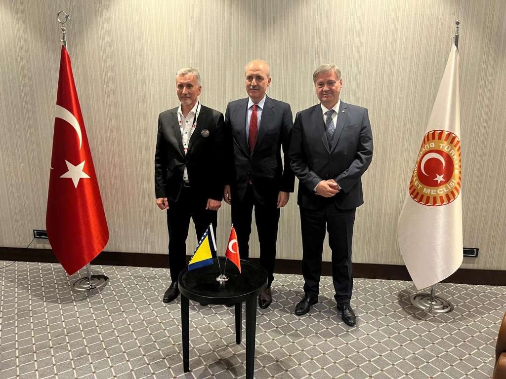 Ademović and Zvizdić thank Kurtulmuş for co-sponsoring the Resolution on Srebrenica