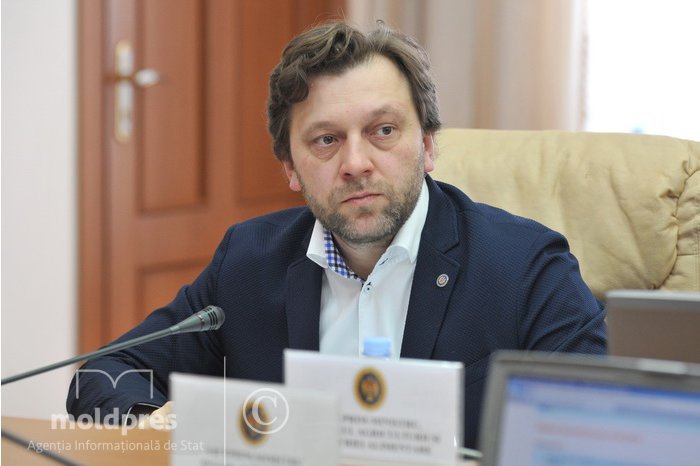 Central European Midday Report: "Progress in Digitalization in Moldova and Election Preparations in Bulgaria"