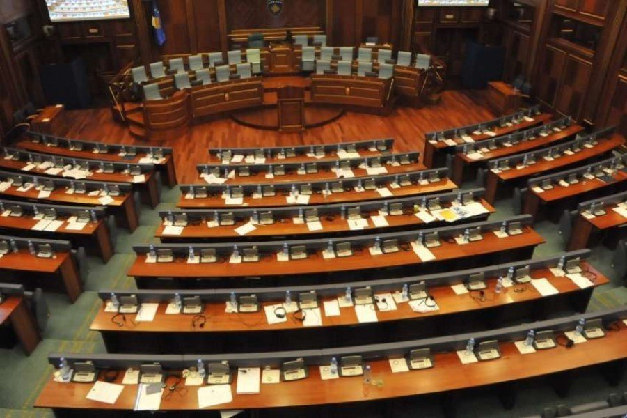 Central European Morning Report: "Global Political Developments: Romania-U.S. Diplomatic Talks and Kosovo's Early Elections"