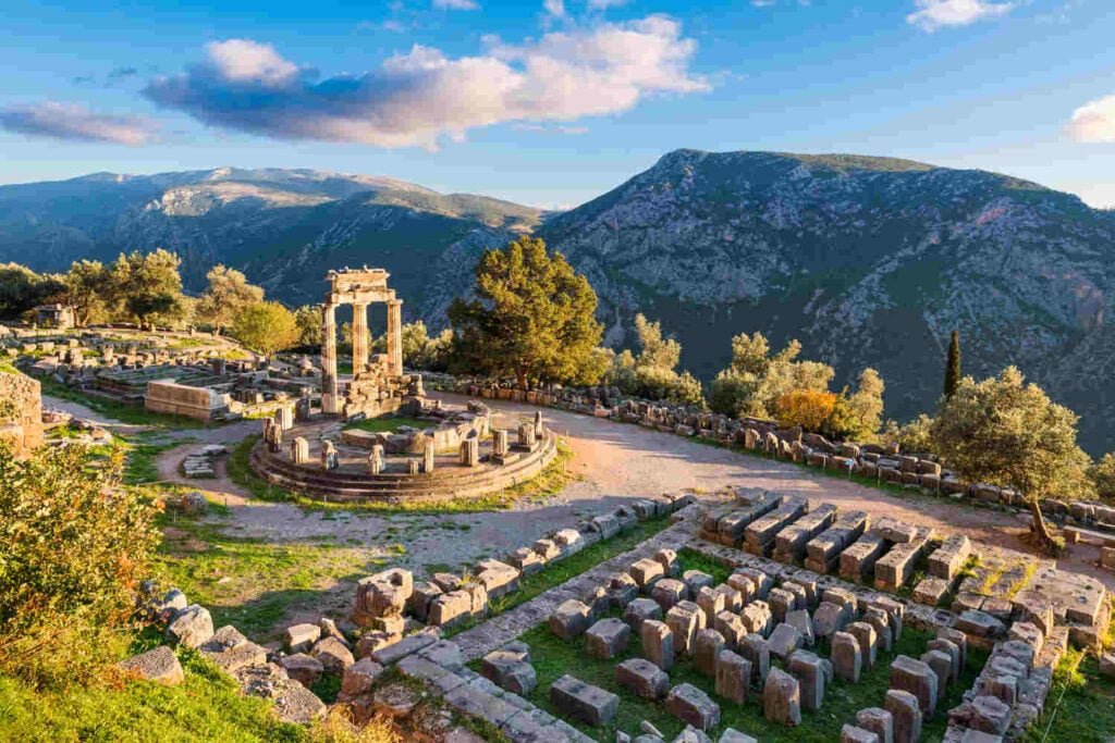 Historical places in Greece: journey through time
