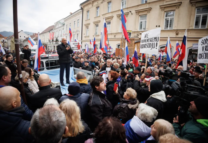 Janša supporters rally against "injustice system"