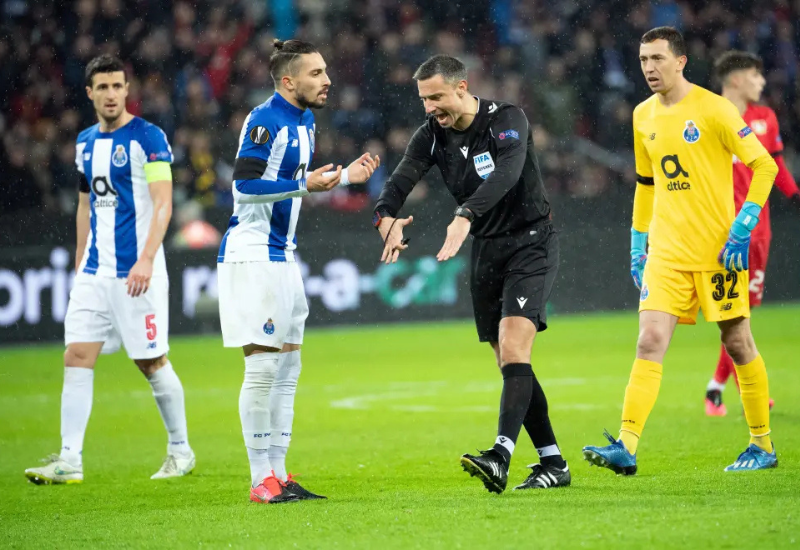 Slovenian ref voted second best in the world