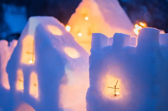 Warm weather delays King Matjaž snow castle event