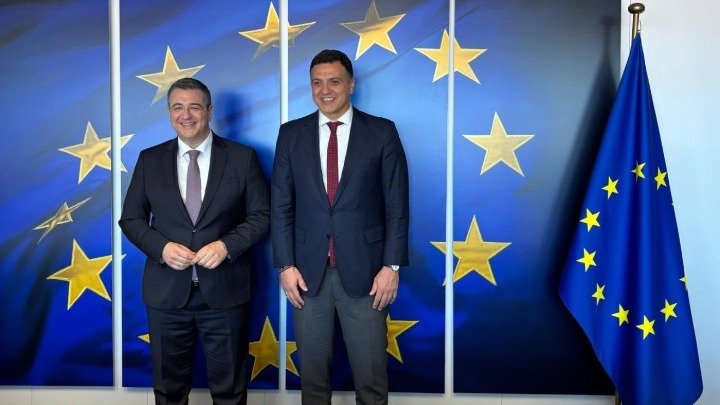 Kikilias and Tzitzikostas Discuss EU Shipping and Competitiveness