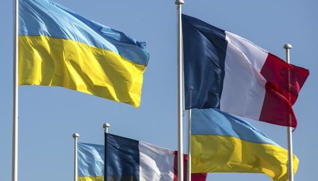 France, Ukraine Prepare Joint Front for London Talks
