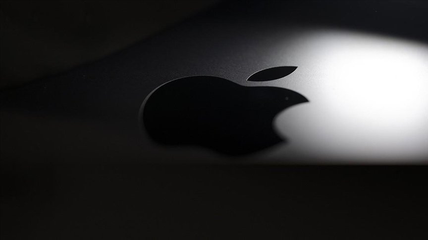 Apple Tops Q2 Forecasts