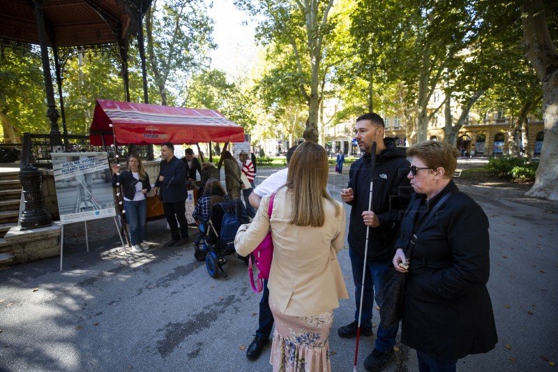 Croatia introduces audio guides, home ballot for disabled citizens