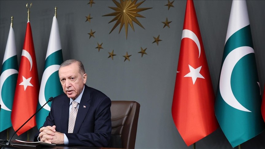 Erdogan Offers Mediation