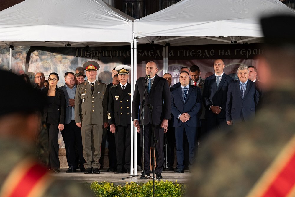 Perushtitsa Marks Uprising Anniversary