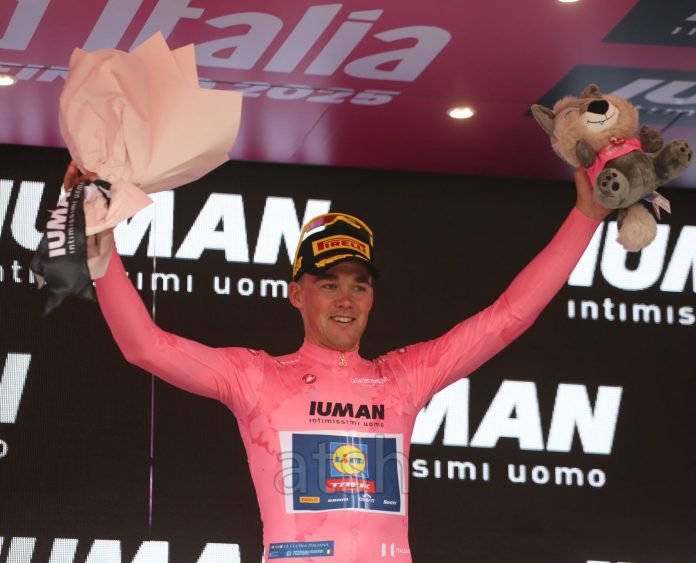 Pedersen claims first Giro d’Italia stage in historic Albanian debut