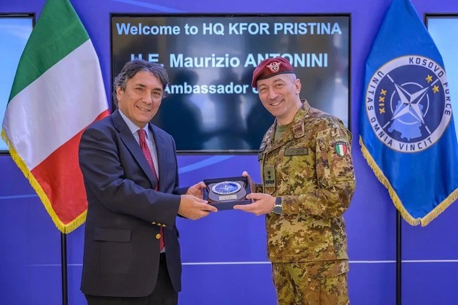 KFOR Commander Meets Italian Ambassador in Pristina