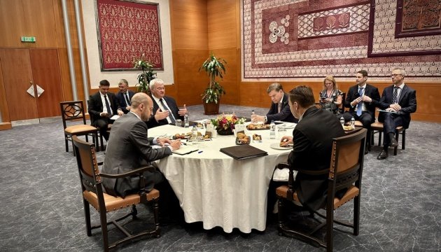 Ukrainian FM: Peace Requires More Pressure on Moscow