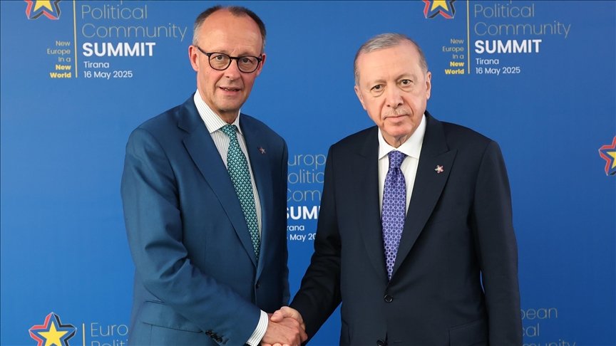 Erdogan, Scholz Meet in Tirana
