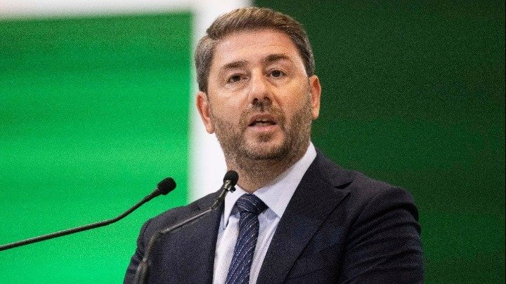 PASOK Leader Slams Foreign Company Law