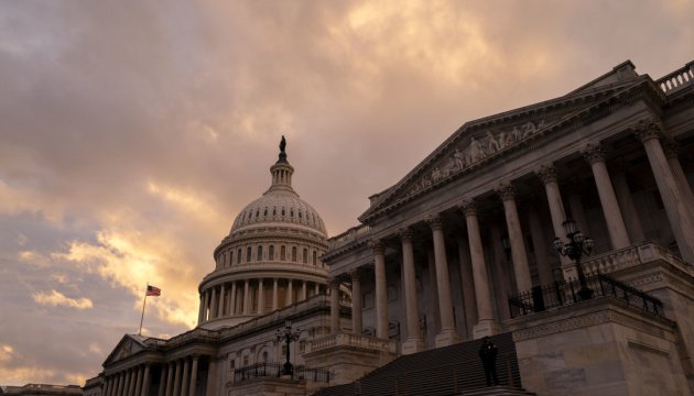 U.S. senators threaten Russia with crushing tariffs