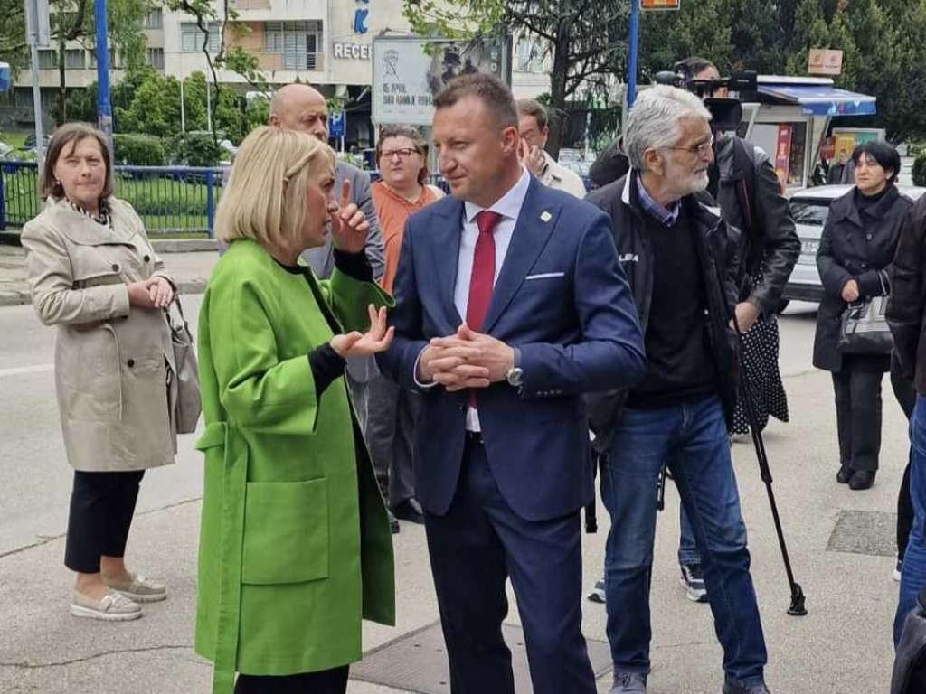 New tourist info center opens in Bosnia's Bihać