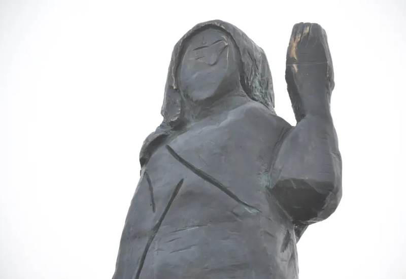 Melania Trump statue stolen in Slovenia