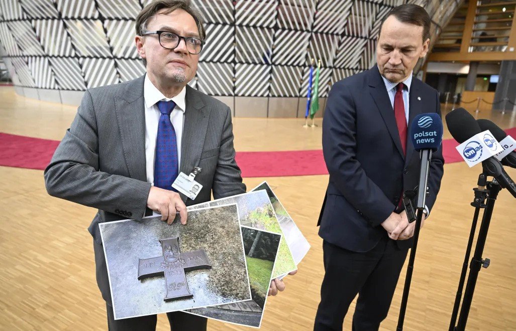 Poland Condemns Katyn Memorial Desecration