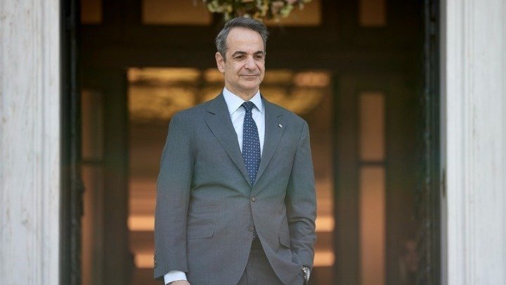 Mitsotakis Meets EU Commissioner
