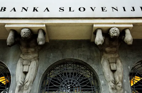 Slovenia's banks report sharp Q1 decline
