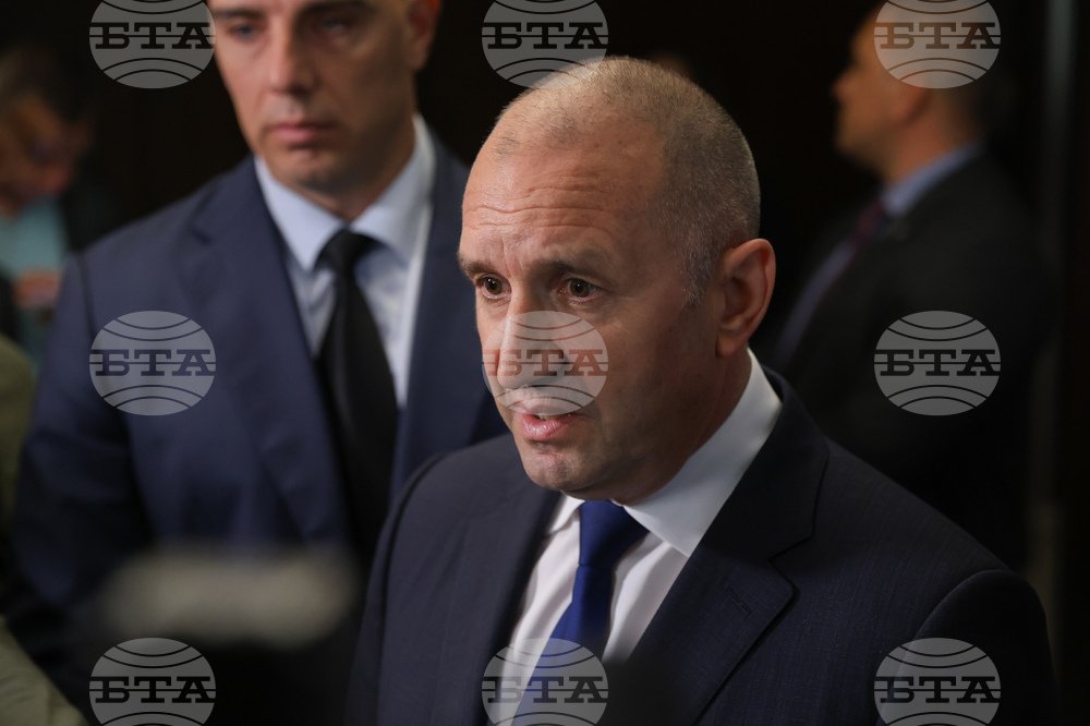 Radev Criticizes Euro Adoption Process