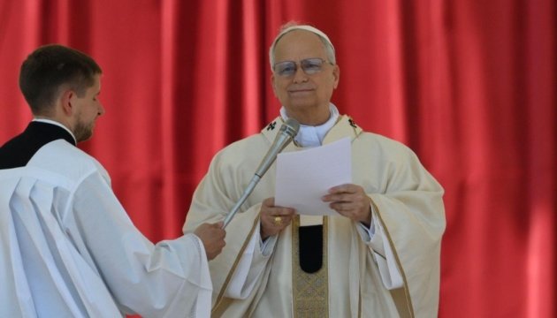 Pope Leo XIV Honors Suffering Families