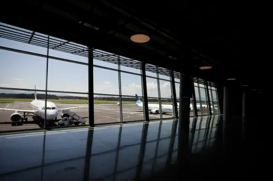 Israeli airline permit triggers political uproar in Slovenia