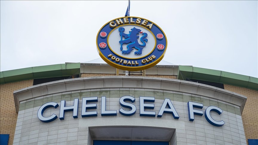UK Threatens Abramovich Over Chelsea Funds