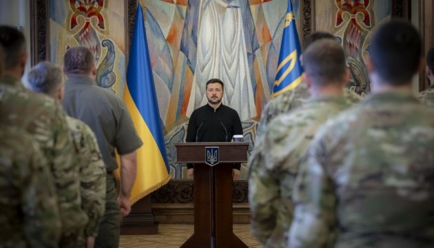 Zelensky honors heroes who wiped out 41 Russian warplanes