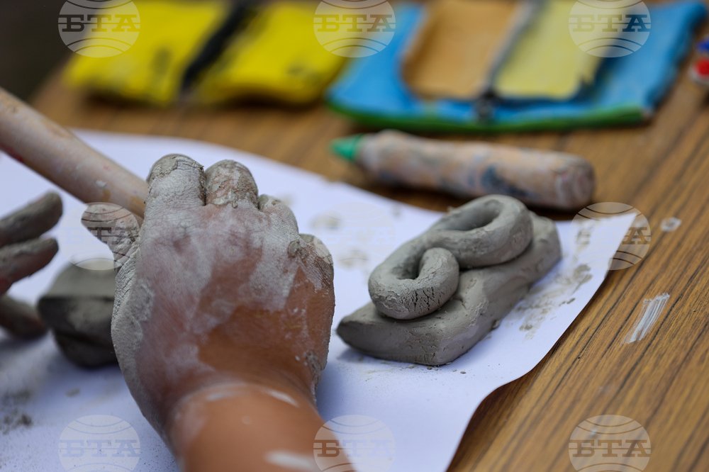 Clay Magic Exhibition Opens in Sofia