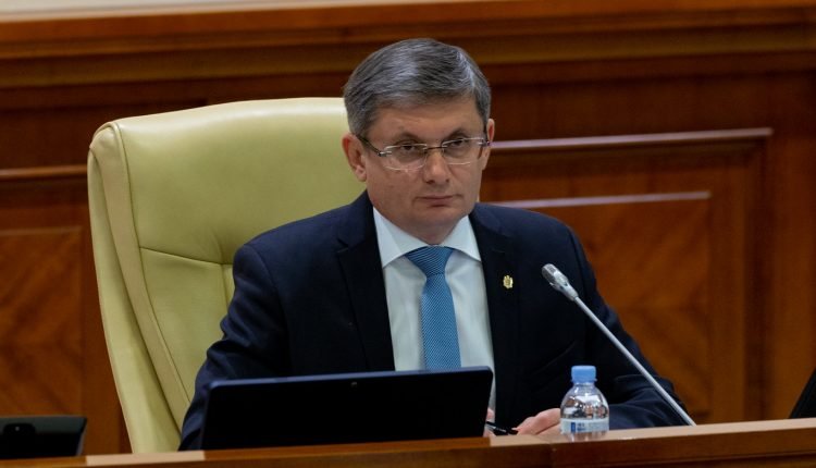 MPs Honor Victims of Stalinist Deportations