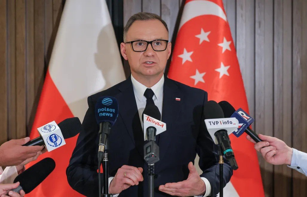 Duda Strengthens Ties with Singapore