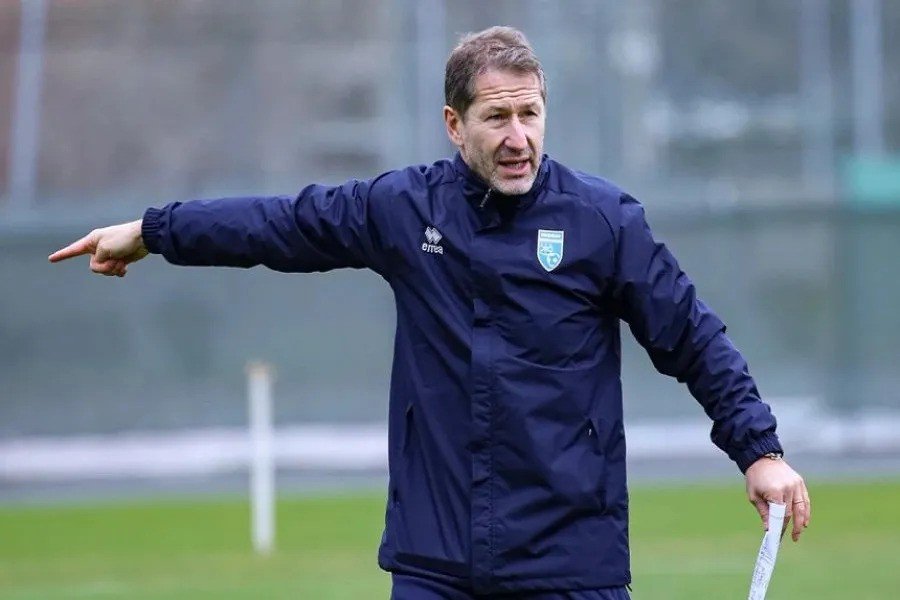 Kosovo Coach in Talks with Al-Wahda?