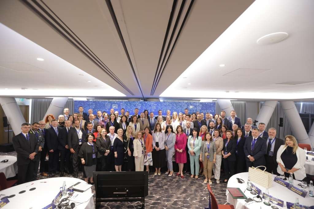 EU, Western Balkans seal historic pact for seamless trade