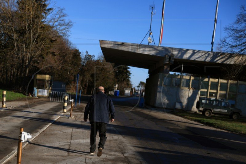 Schengen faces crisis as members reinstate border checks