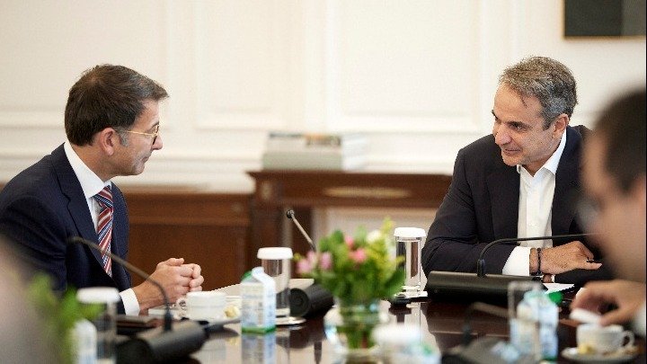 Greek PM Meets Microsoft Execs